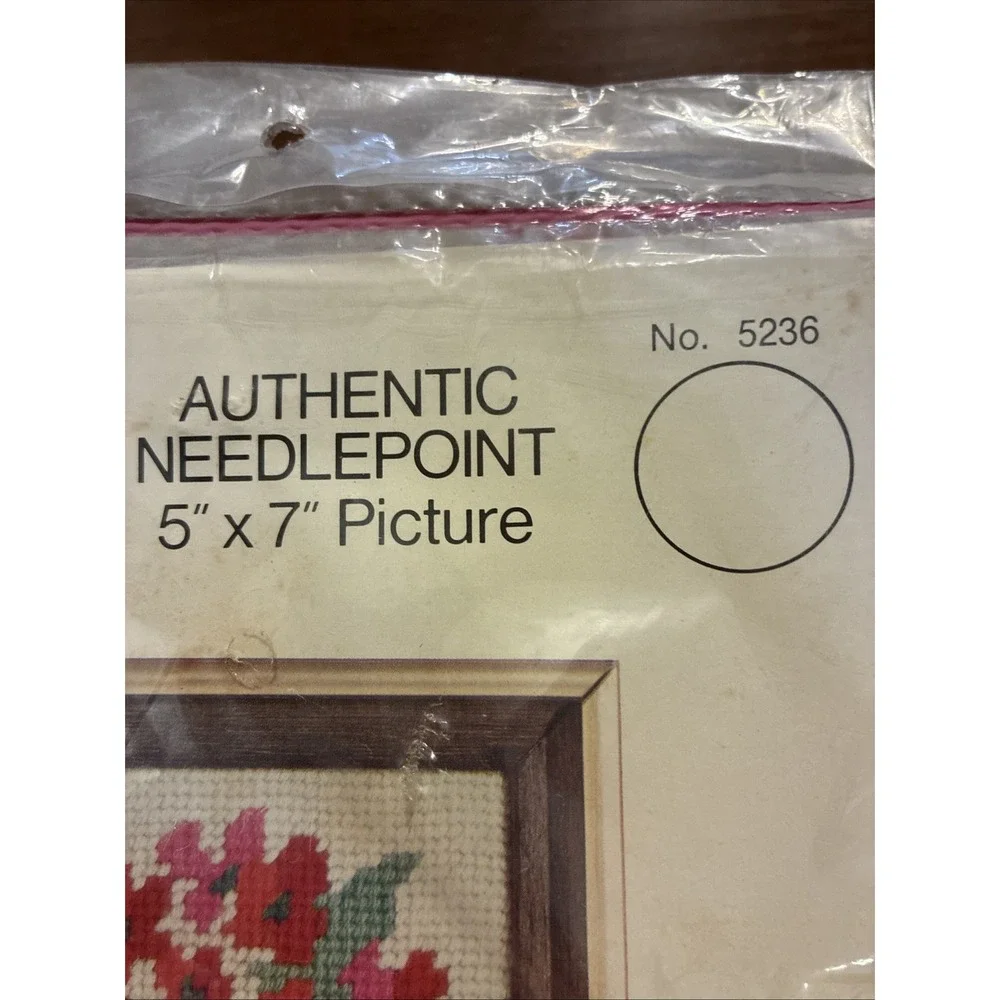 Vintage Wonder Art Needlepoint Kit 5